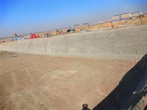 拉萨高铁桩基础建设